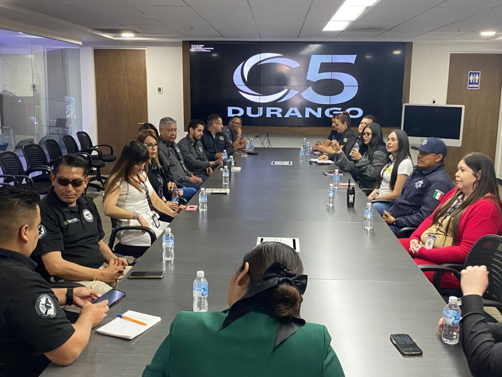 La SSPC del Gobierno Federal visita C5 para ver cómo se atienen denuncias de extorsión