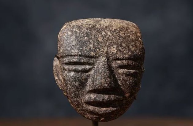 México logra frenar subasta de máscara maya en España