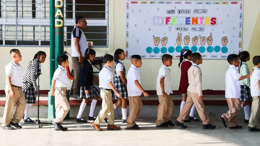 SEP anuncia ampliación de horario de clases para algunos estudiantes de nivel básico
