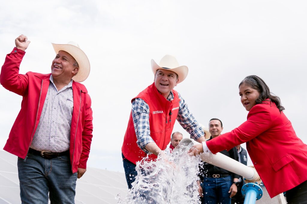 Esteban entrega pozo solar en Canutillo y garantiza agua 24 horas para mil habitantes