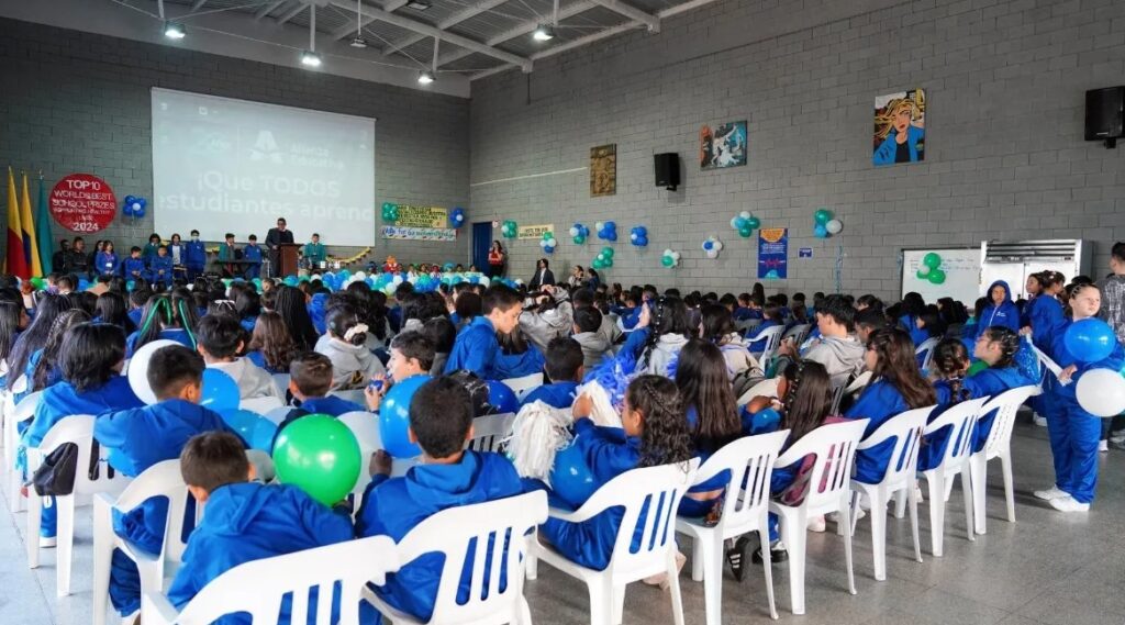 ¿Por qué la SEP convoca a estudiantes a las aulas este sábado 7 de marzo?
