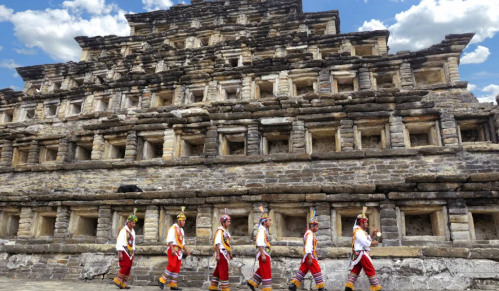 Cumbre Tajín 2026 reunirá a más de 500 danzantes y músicos del Totonacapan