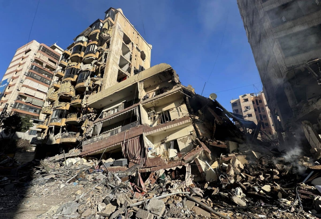Ataques de Israel en Líbano dejan al menos 570 muertos