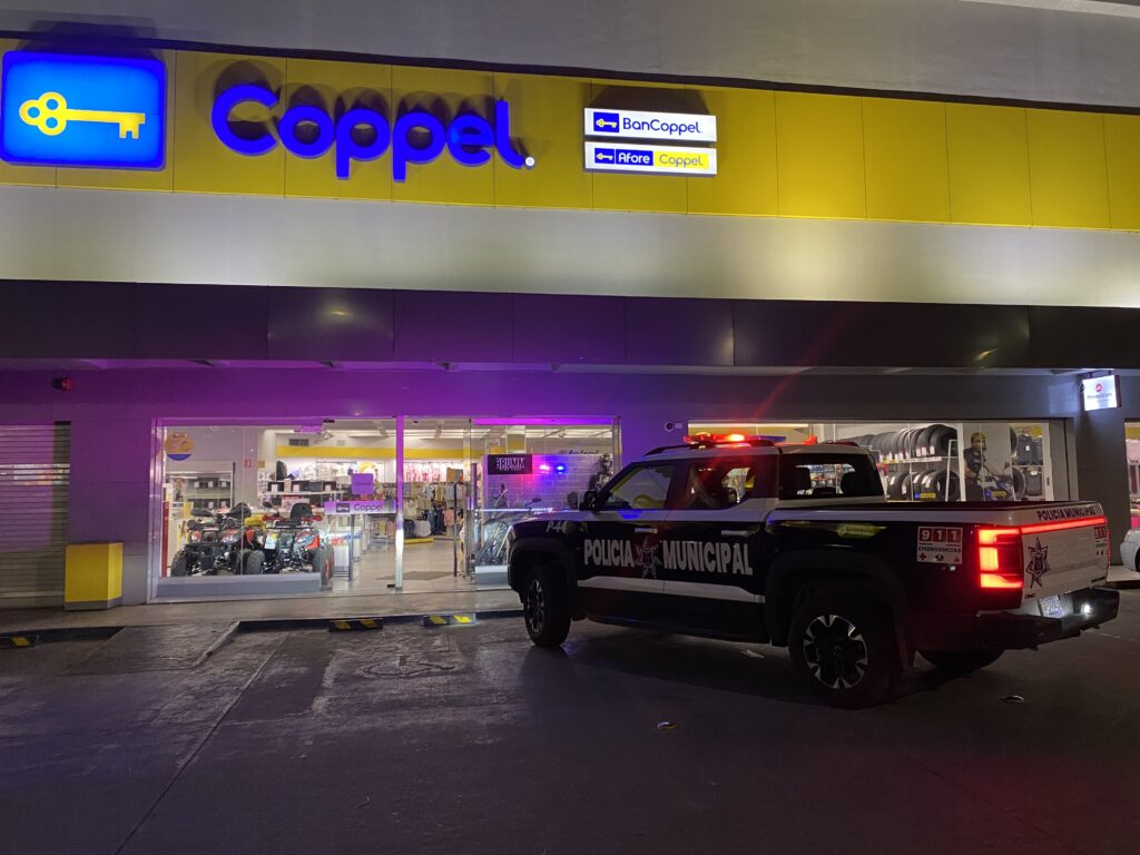 Posible asalto en Coppel deja persona lesionada en Parral