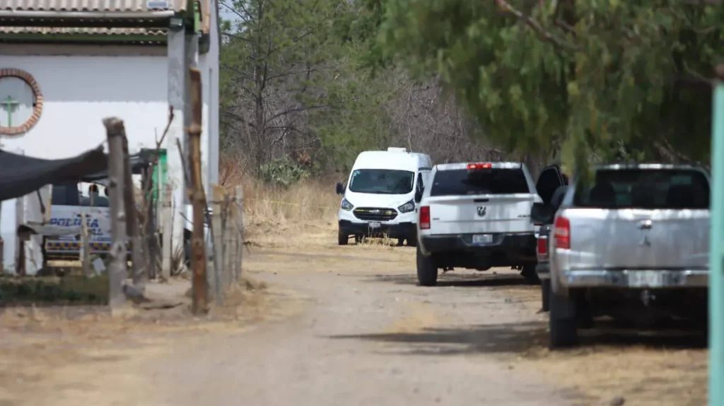 Hallan hombre sin vida con heridas de arma blanca en Allende
