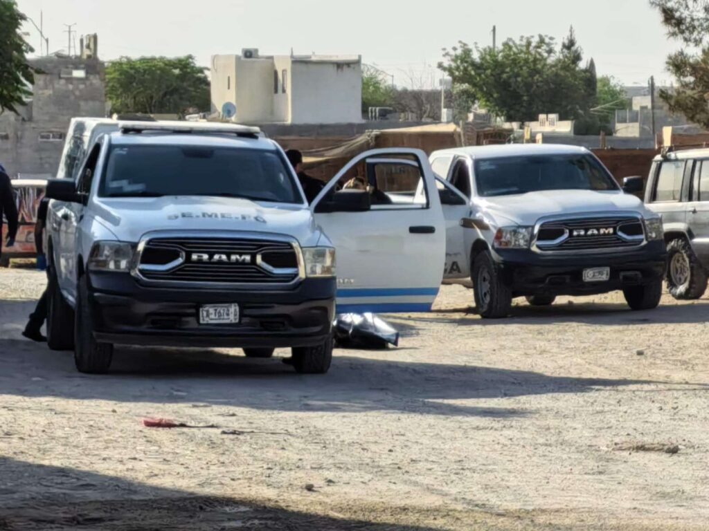 Lo encuentran muerto y golpeado en plena calle en Ciudad Juárez