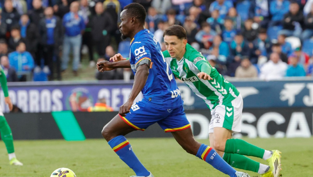Getafe frena al Betis en su lucha por puestos de Champions