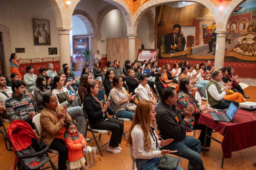 Impulsan en Santiago taller sobre manejo de emociones en el marco del Día Naranja