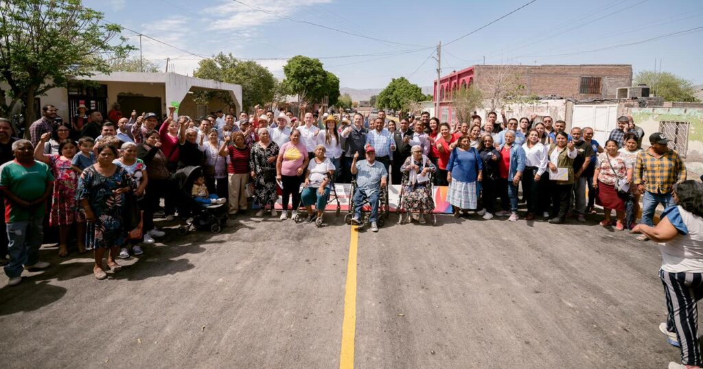 Esteban Villegas y Susy Torrecillas entregan pavimentación en Villa de Juan E. García