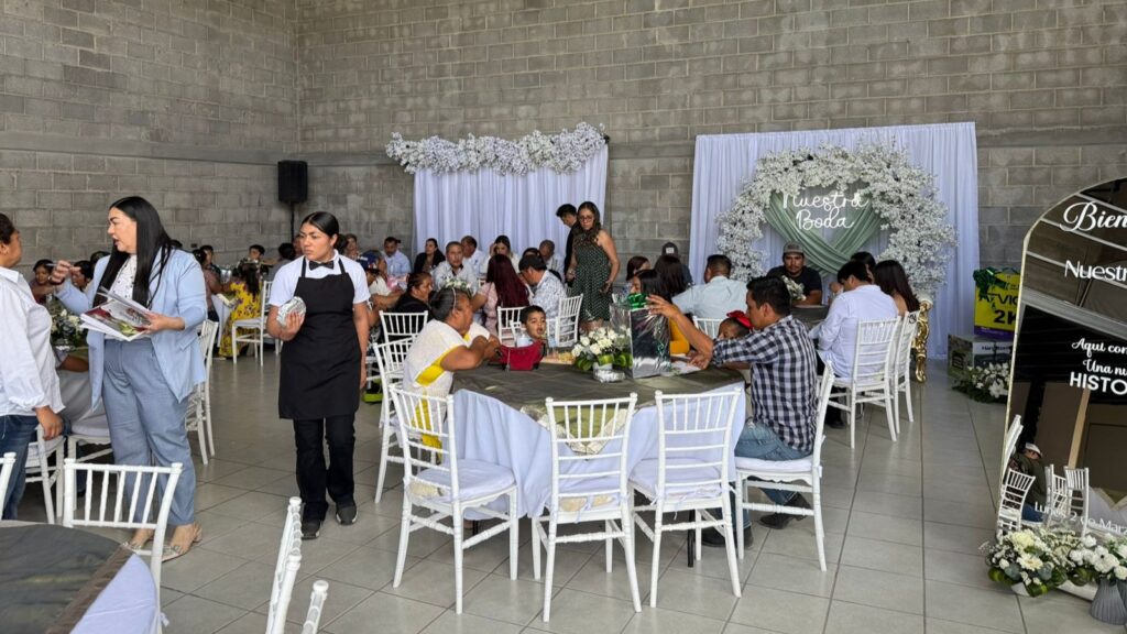 Ceremonia de Bodas Comunitarias; unen 13 parejas en Poanas
