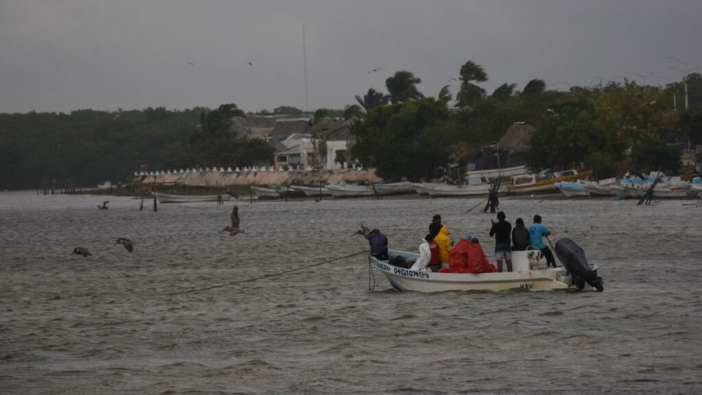 Marina lanza operativo para hallar dos veleros con ayuda humanitaria rumbo a Cuba