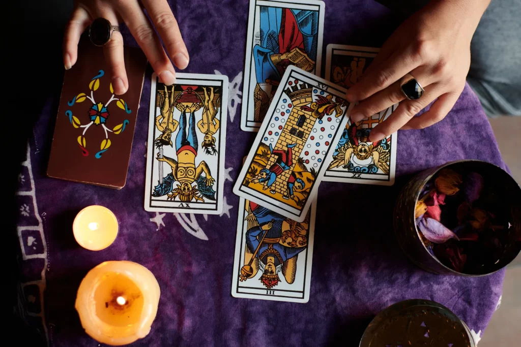 Horóscopo 10 de marzo: Emociones con la familia y encuentros que pueden abrir puertas