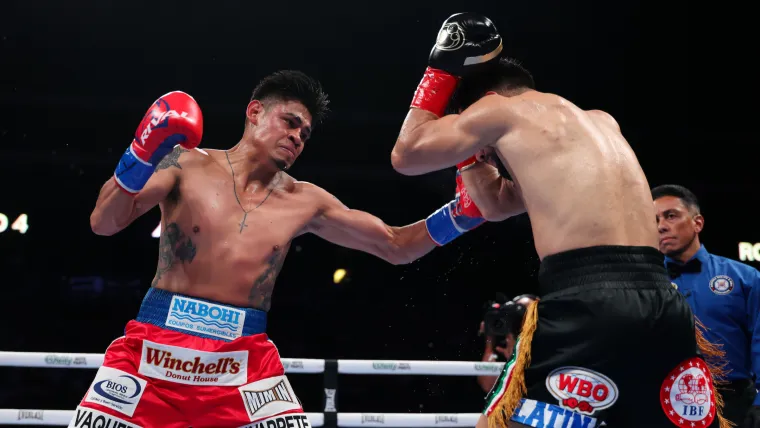 El “Vaquero” Navarrete vence a Eduardo Núñez: Retiene y unifica títulos en una épica batalla