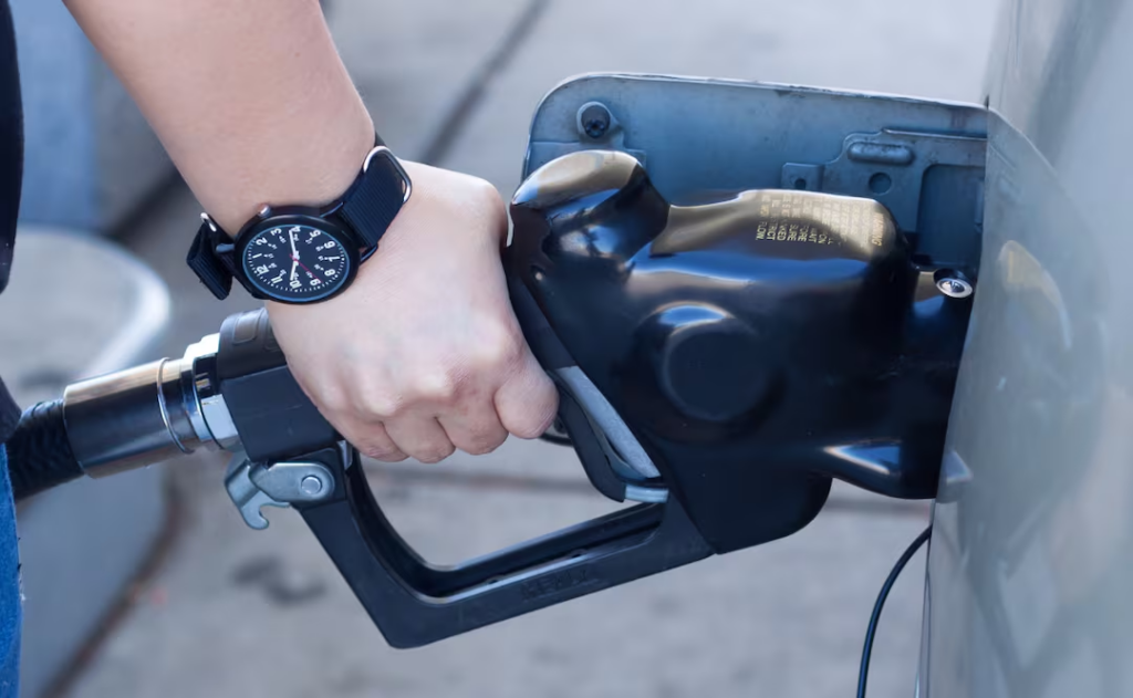 Subsidio a gasolinas vuelve para frenar alza en precios