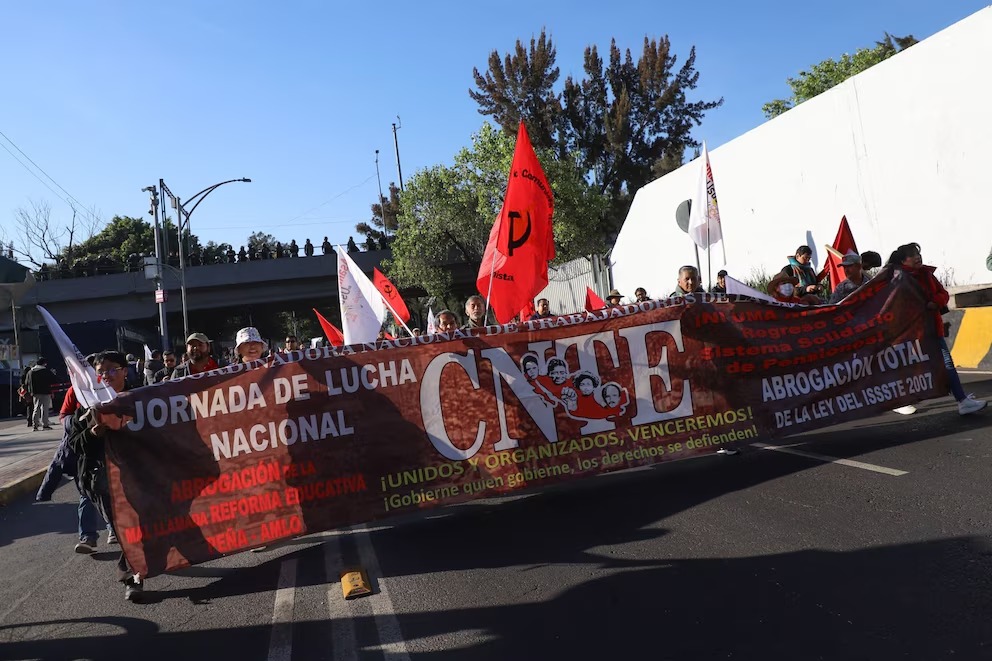 Segob y SEP reiteran llamado a diálogo respetuoso con la CNTE