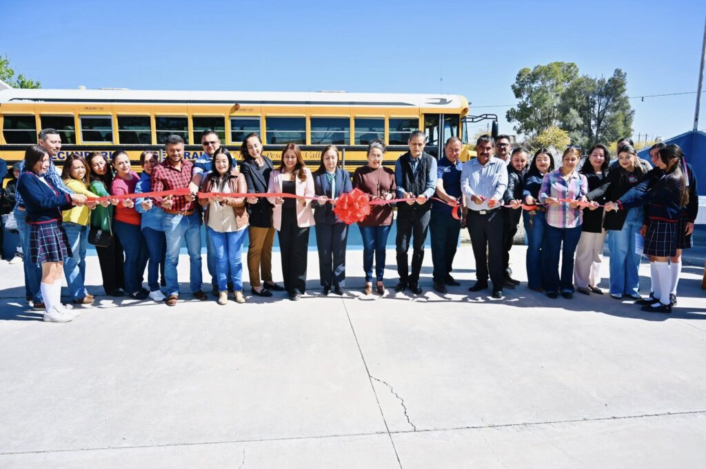 Gobierno de Nuevo Ideal impulsa el futuro de estudiantes con nuevo camión escolar