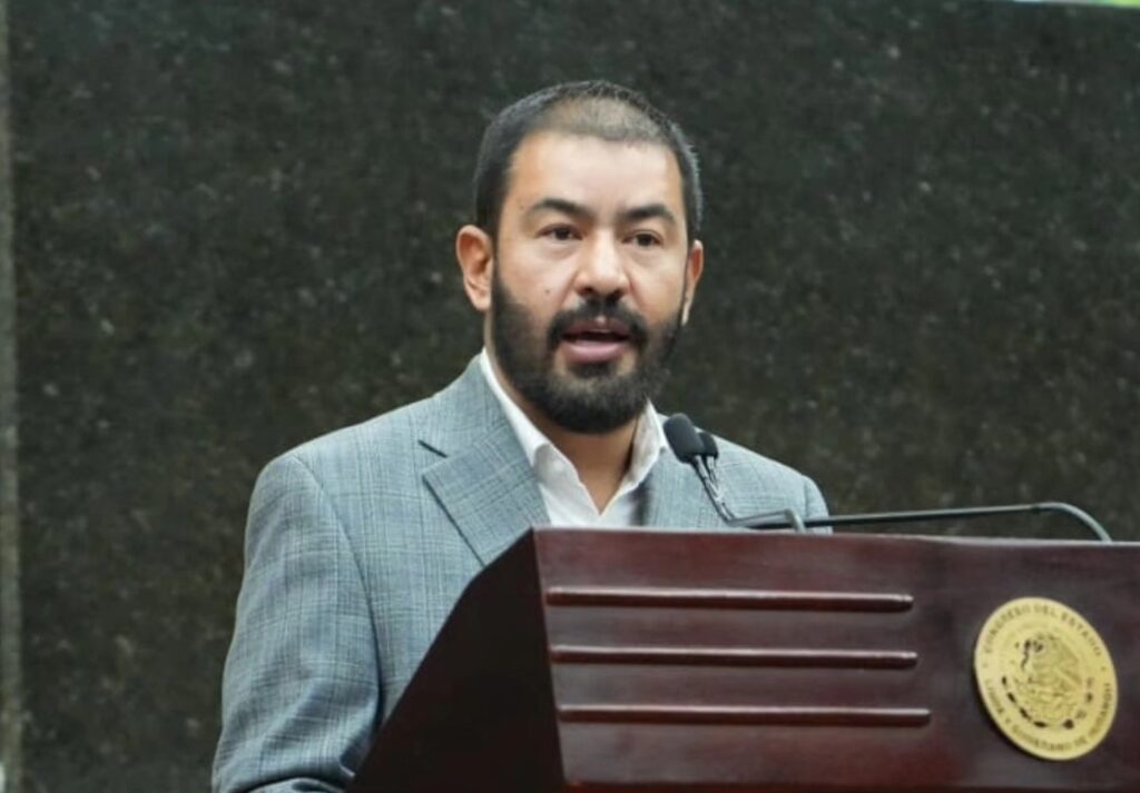 Proponen castigar explotación financiera contra adultos mayores en Durango