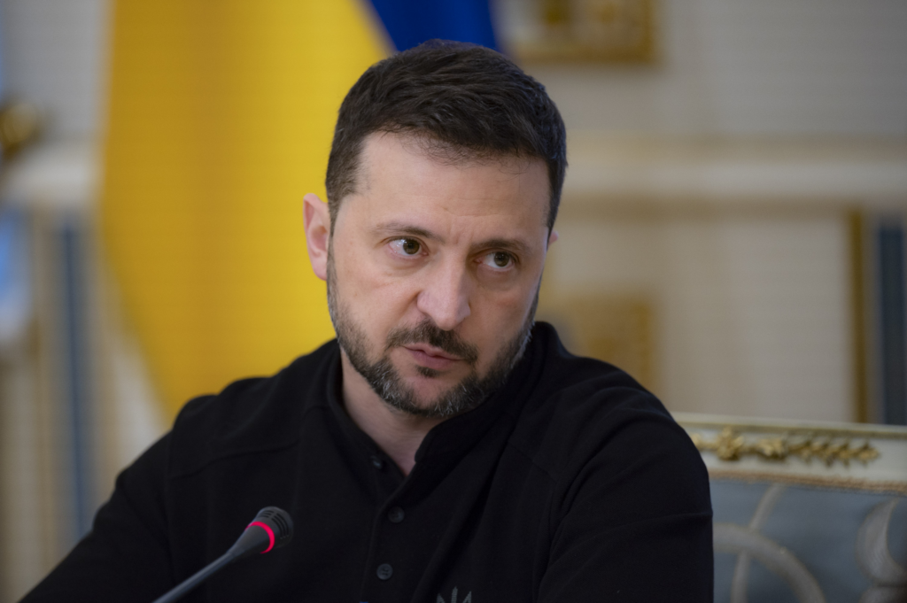 Zelensky endurece postura y tensa relación con Hungría y Eslovaquia