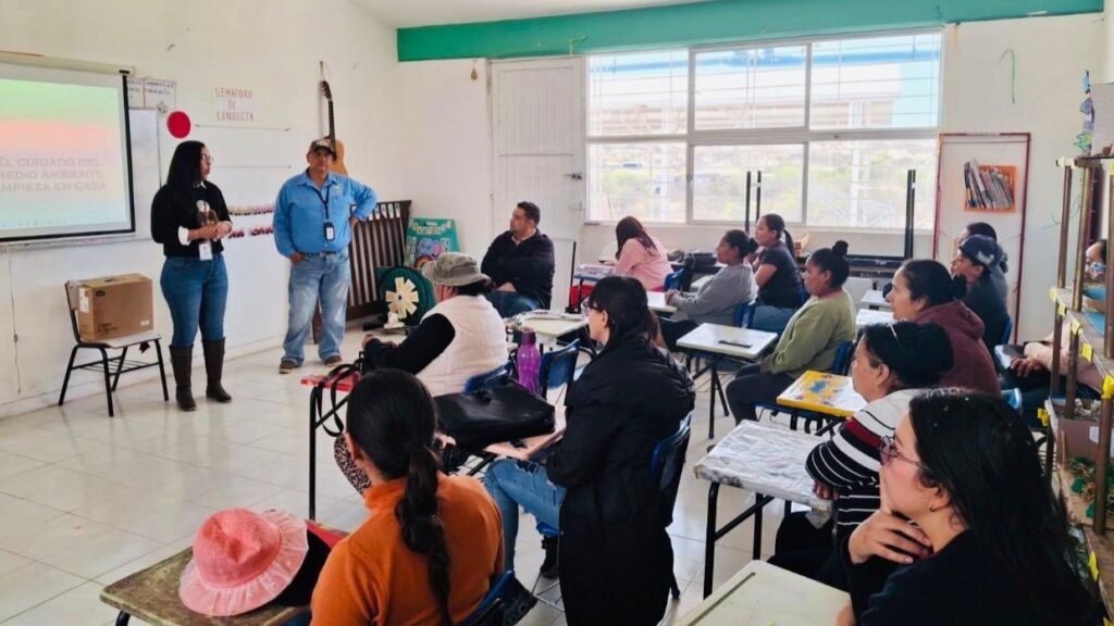 Continúan Pláticas de Educación Ambiental y Concientización Sobre el Cuidado del Agua