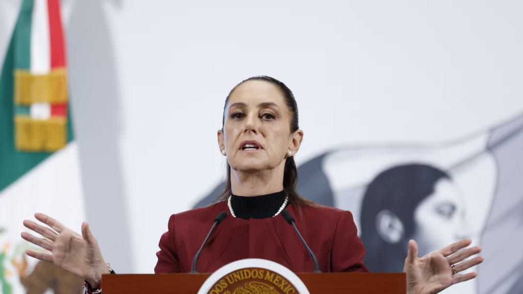Sheinbaum presenta el «Plan B» para topar salarios en el INE y Tribunales