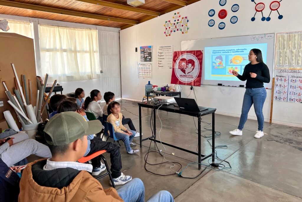 DIF de Santiago impulsa bienestar emocional en escuelas con acciones preventivas