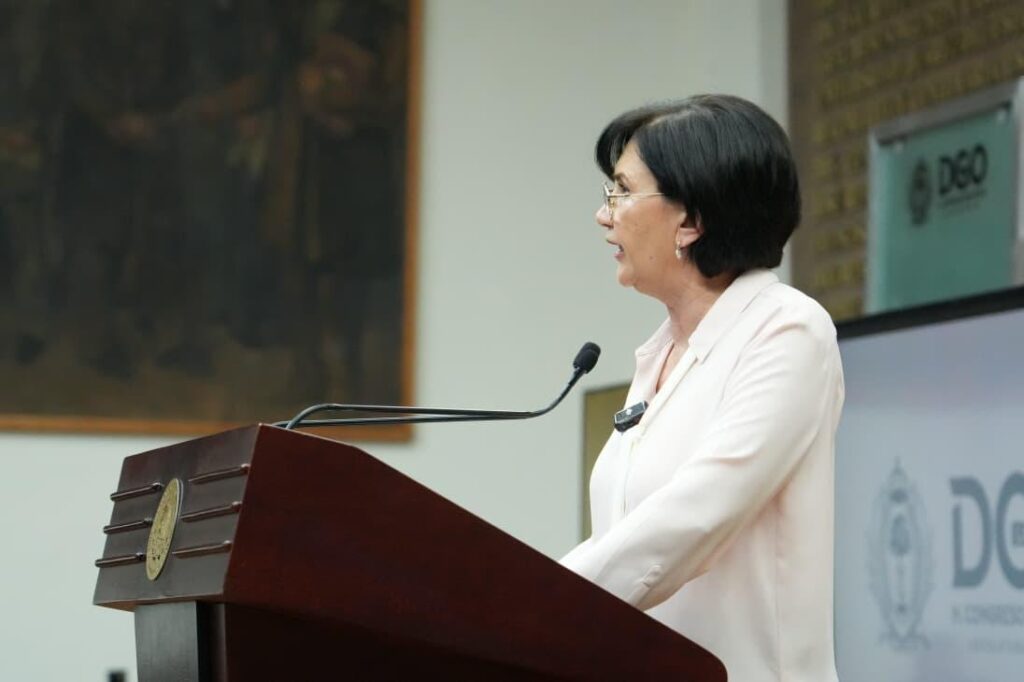 Reconoce Rocío Rebollo papel de mujeres juzgadoras en Durango