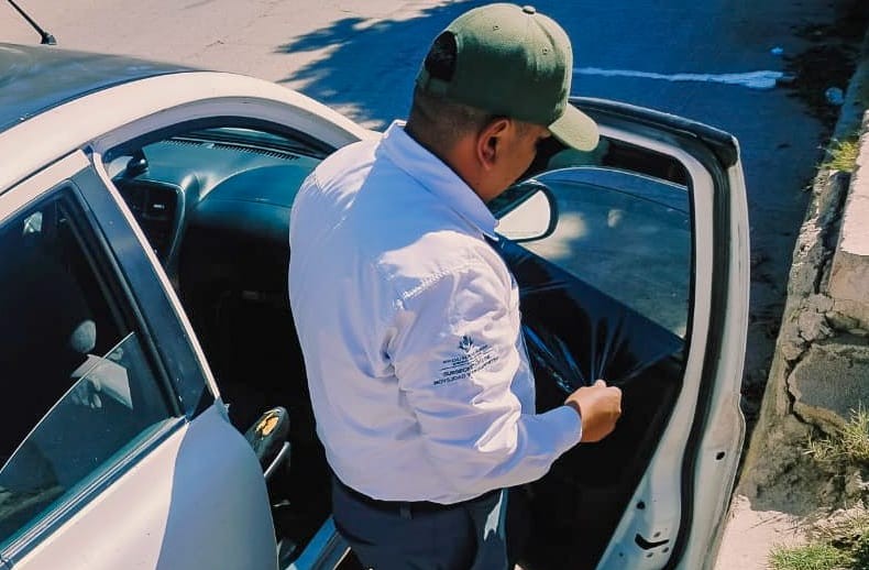Habrá fecha límite para retirar polarizados y regularizar taxis