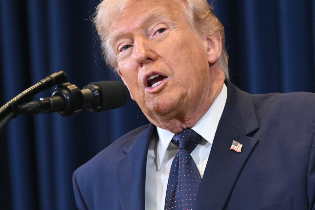 Trump afirma que Irán favoreció a EU en Ormuz