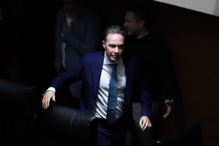 Velasco destapa a aspirantes del Verde para competir por gubernaturas en 2027