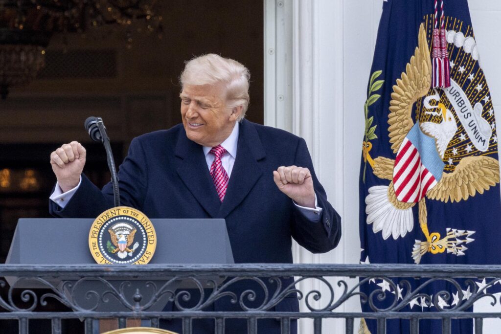 Presidente de EU desata polémica al llamar “estrecho de Trump” al estrecho de Ormuz