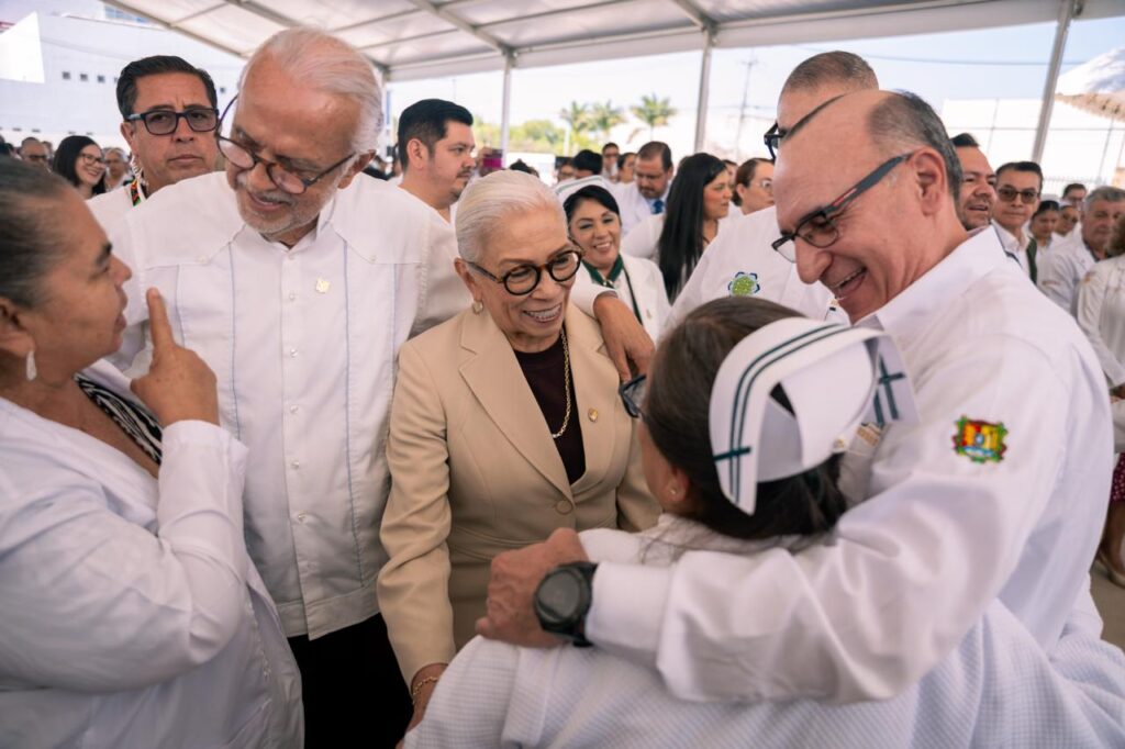 Miguel Ángel Navarro supervisa avance del nuevo CESSA en San Blas