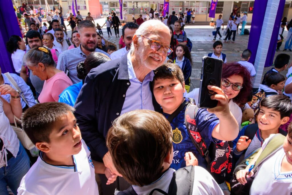 Navarro Quintero fortalece condiciones educativas en la primaria Francisco Villegas Loera
