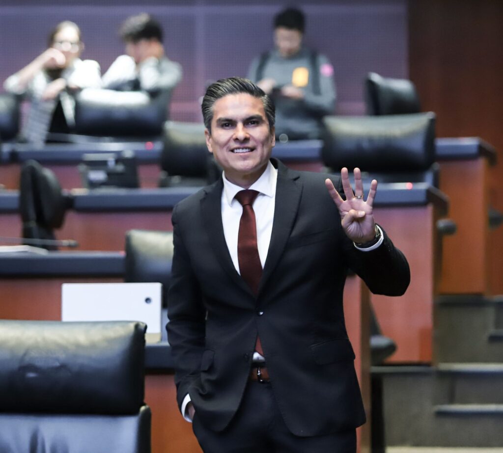 Confirma el senador Pavel Jarero su asipración para ser gobernador de Nayarit