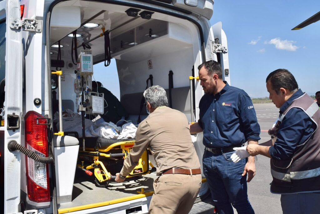 Coordinación institucional permite traslado de paciente pediátrico a hospital especializado