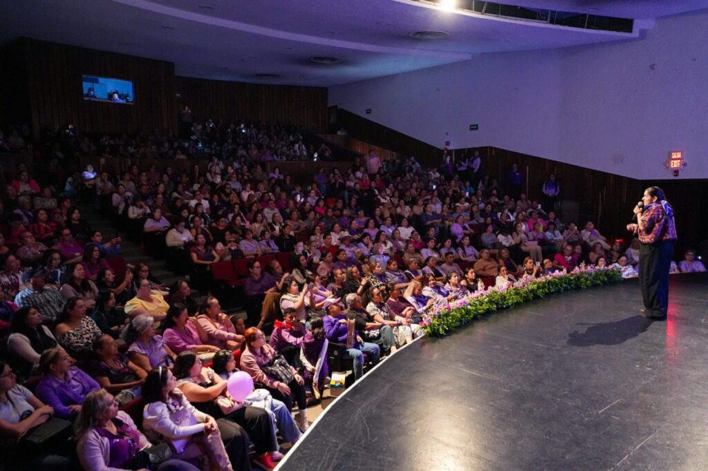 Reconoce Elizabeth López Blanco la fuerza de las mujeres