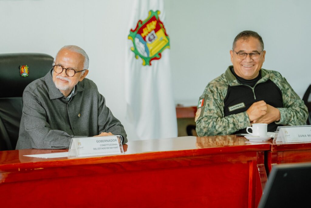Mesa Estatal de Construcción de Paz y Seguridad dio seguimiento al despliegue operativo en distintas regiones de la entidad.