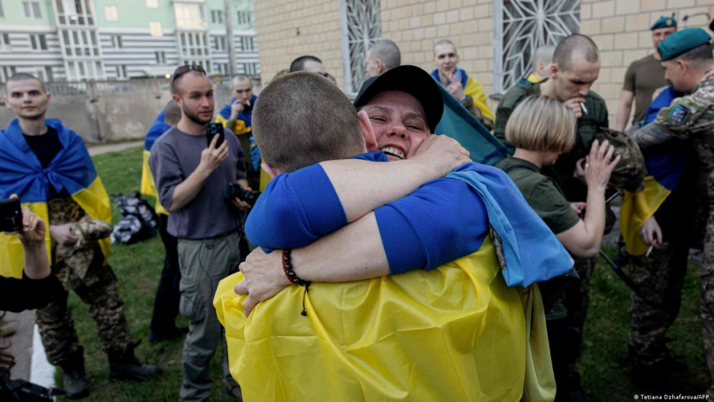 Ucrania y Rusia intercambian 500 prisioneros de guerra