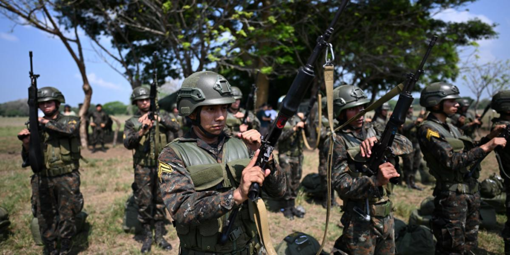 EE. UU. levanta el embargo militar a Guatemala tras 48 años