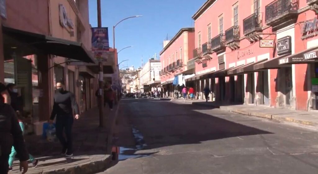 Empresarios jóvenes en Durango reportan baja en ventas; la mayoría logra mantenerse estable.