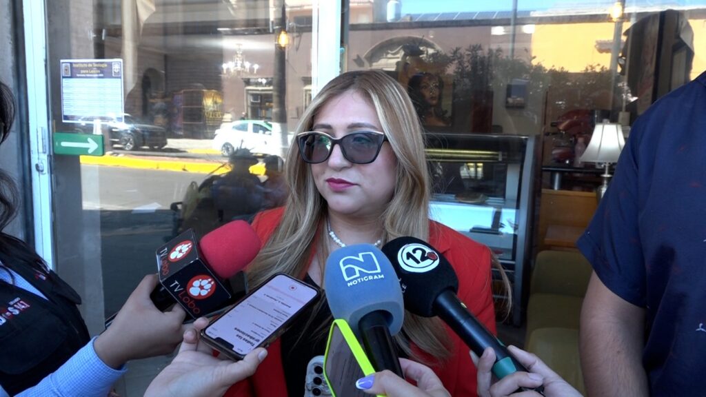 Mujer IMSS Durango celebra el 8M con desfile, empoderamiento y reconocimiento social.