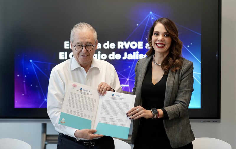 SICyT impulsa actualización de posgrados en El Colegio de Jalisco y refuerza su validez oficial
