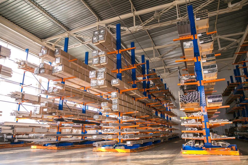 Alza global del aluminio redefine costos en la industria de la construcción