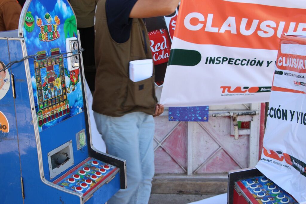 Aseguran 53 máquinas tragamonedas en operativos en Tlajomulco