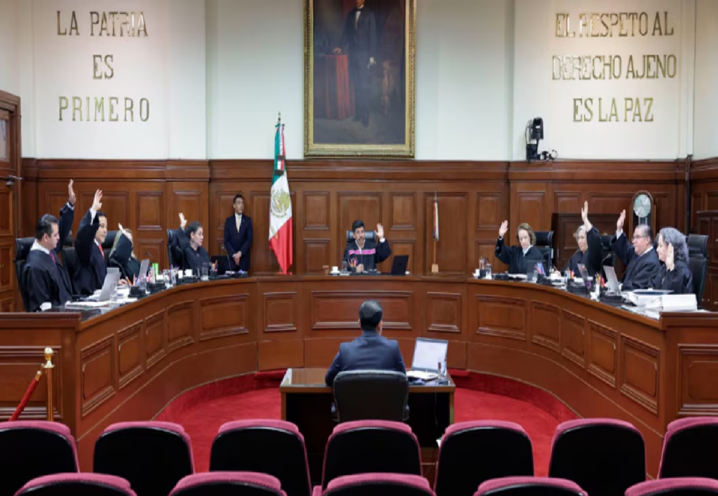 Fallo de la Corte desata choque por bloqueo de cuentas