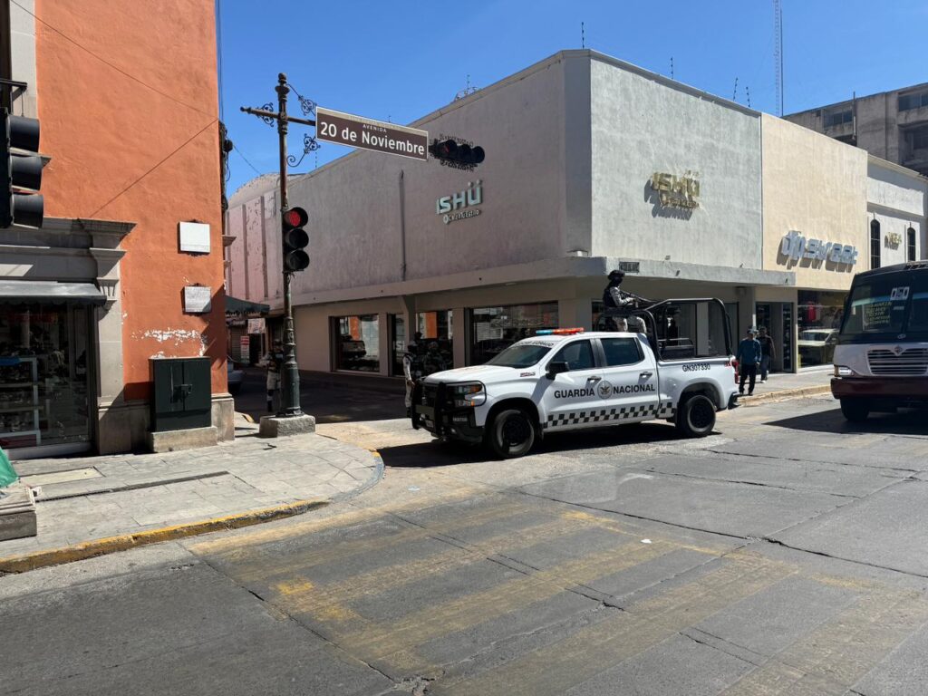 Operativo de la FGR, Militares y la Guardia Nacional en pleno centro de la ciudad