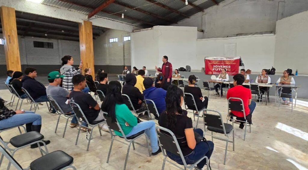 Entregarán tarjetas del Bienestar en Santiago a nuevos beneficiarios