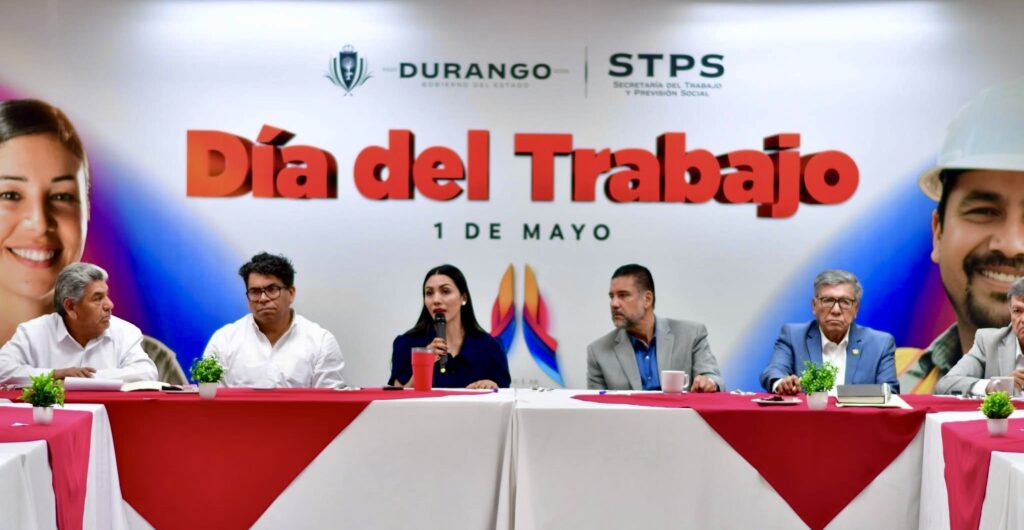 Acuerdan sindicatos y Gobierno desfile del 1 de mayo en Durango; definen ruta y acto cívico