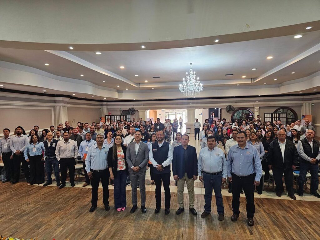 Docentes fortalecen la Nueva Escuela Mexicana en encuentro pedagógico regional
