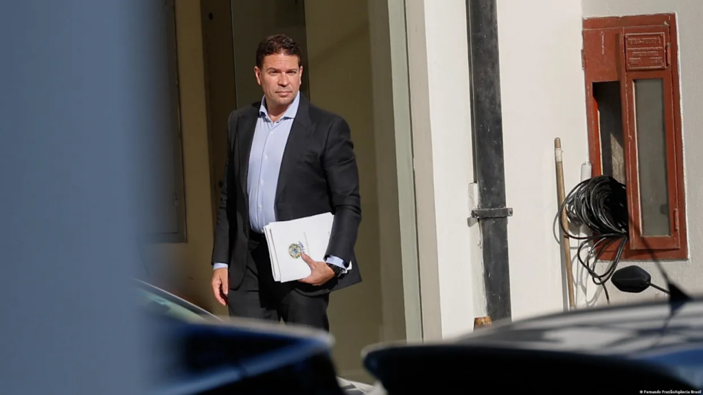 Capturan a exjefe de inteligencia condenado en Brasil
