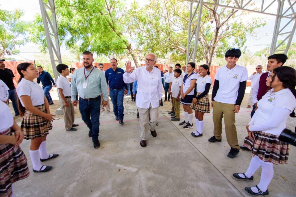Refuerzan infraestructura y seguridad en telesecundaria de Punta de Mita
